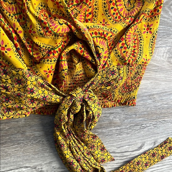 Maeve by Anthropologie Yellow Patterned Women's Top sizes small - Picture 3 of 9